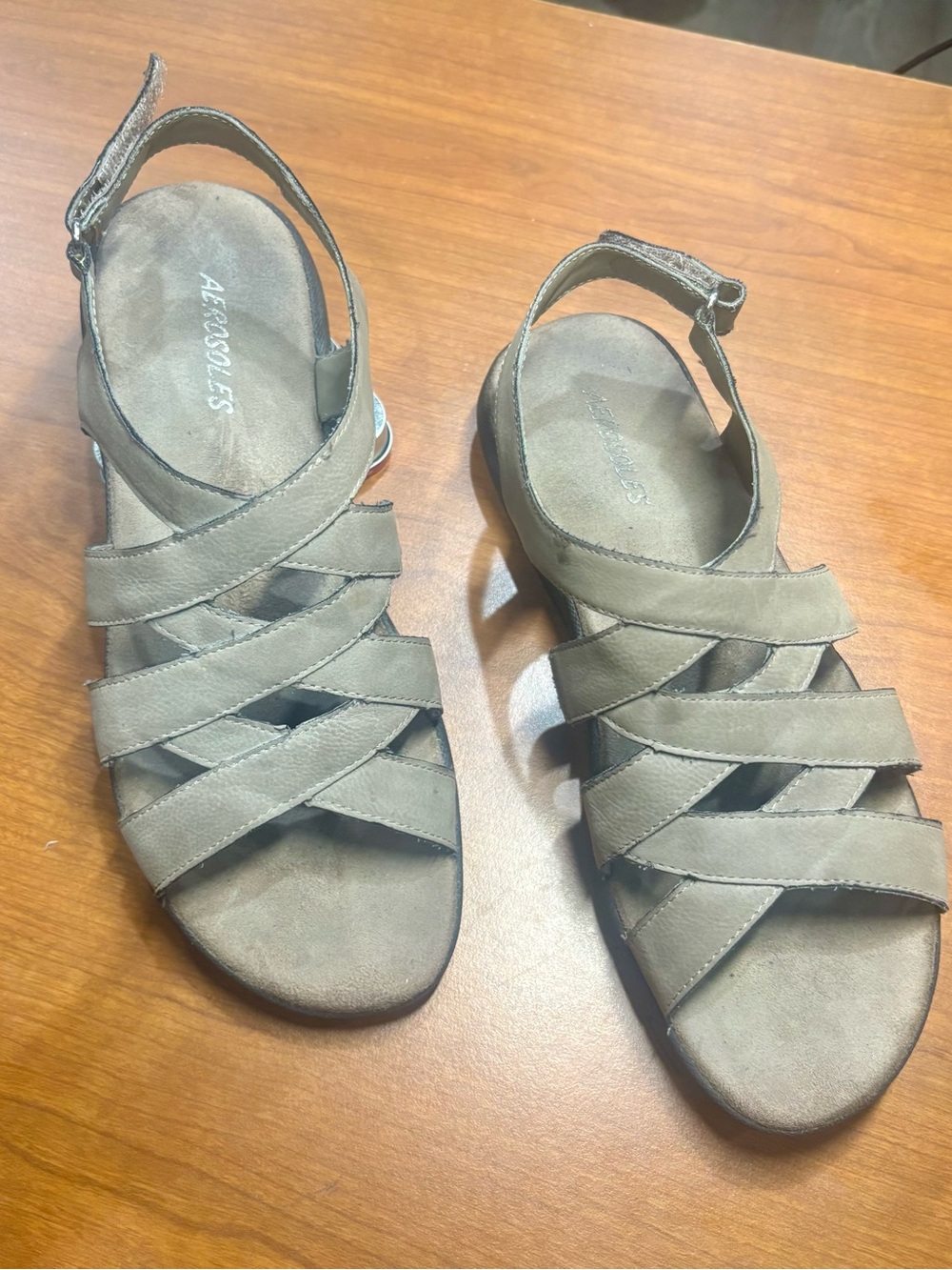 AEROSOLES Women's Taupe Crisscross Ankle-Strap Sandals size 9